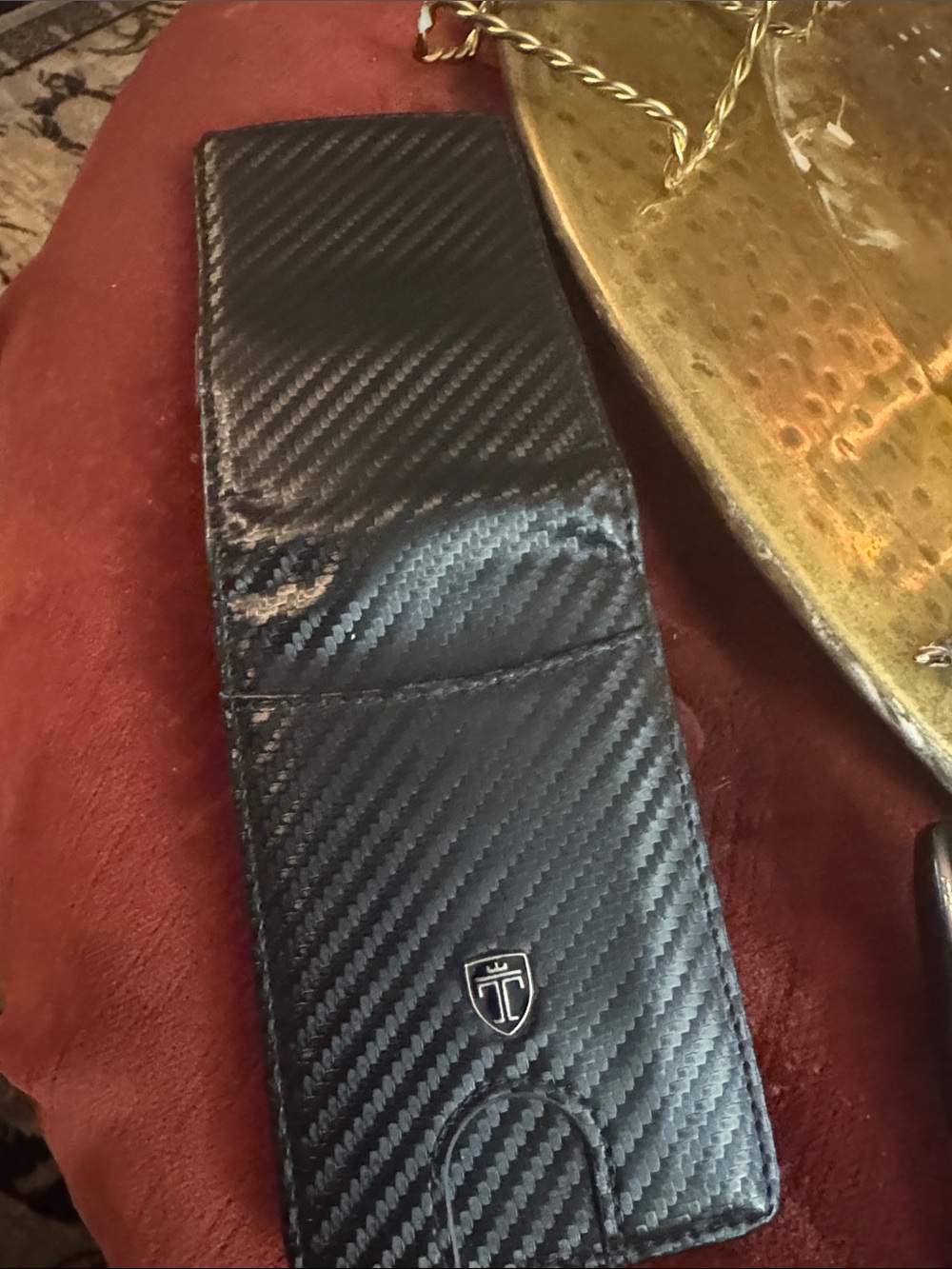 Men's Black Textured Card Holder with Gold Chain Accent - Picture 4 of 4
